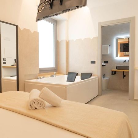 Sardinian Days - Suites & Rooms Cagliari Exteriör bild
