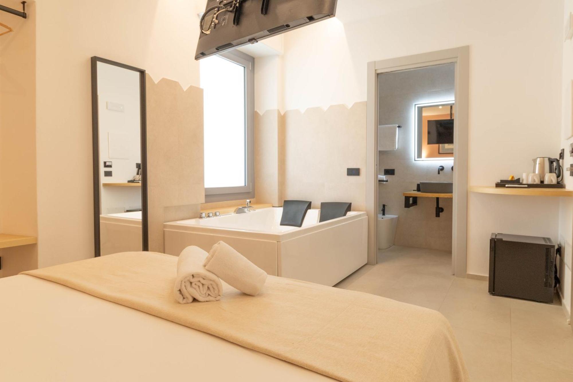 Sardinian Days - Suites & Rooms Cagliari Exteriör bild