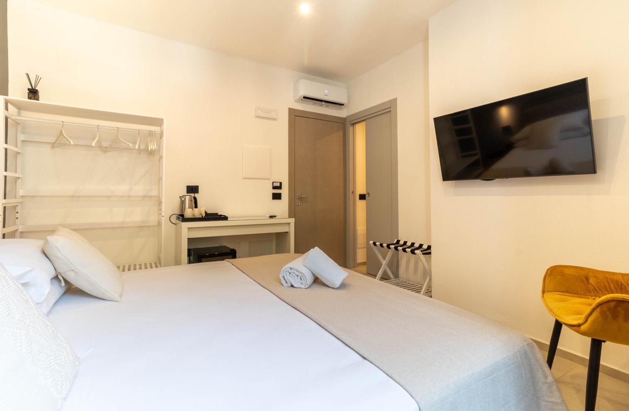 Sardinian Days - Suites & Rooms Cagliari Exteriör bild