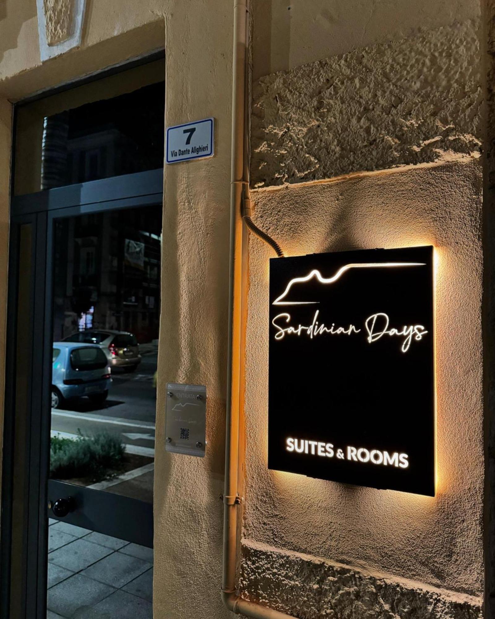 Sardinian Days - Suites & Rooms Cagliari Exteriör bild